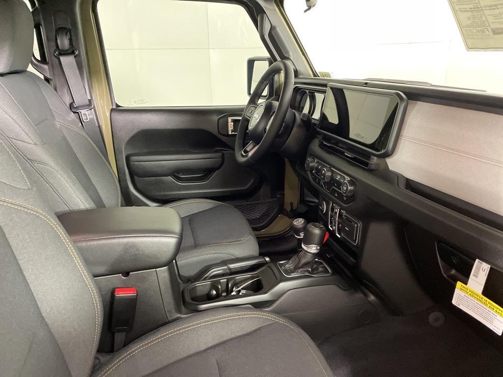 new 2025 Jeep Gladiator car, priced at $47,375