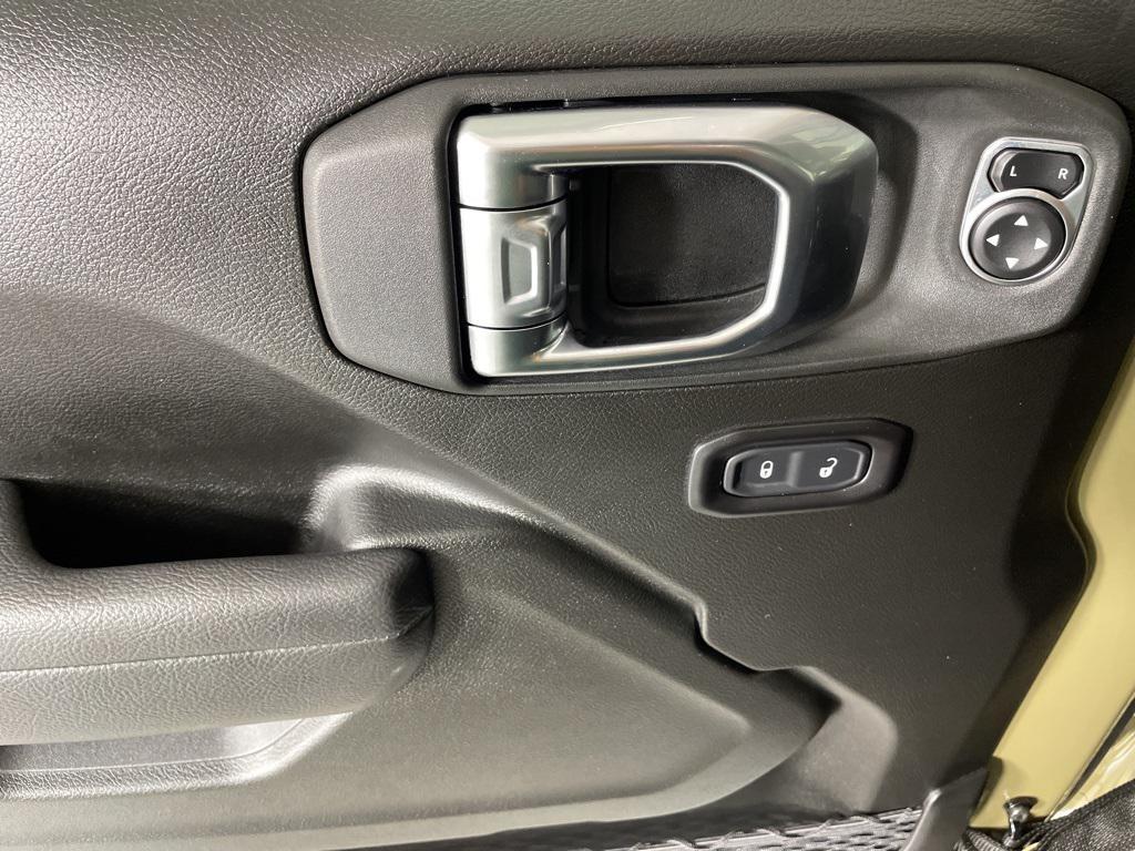 new 2025 Jeep Gladiator car, priced at $47,375
