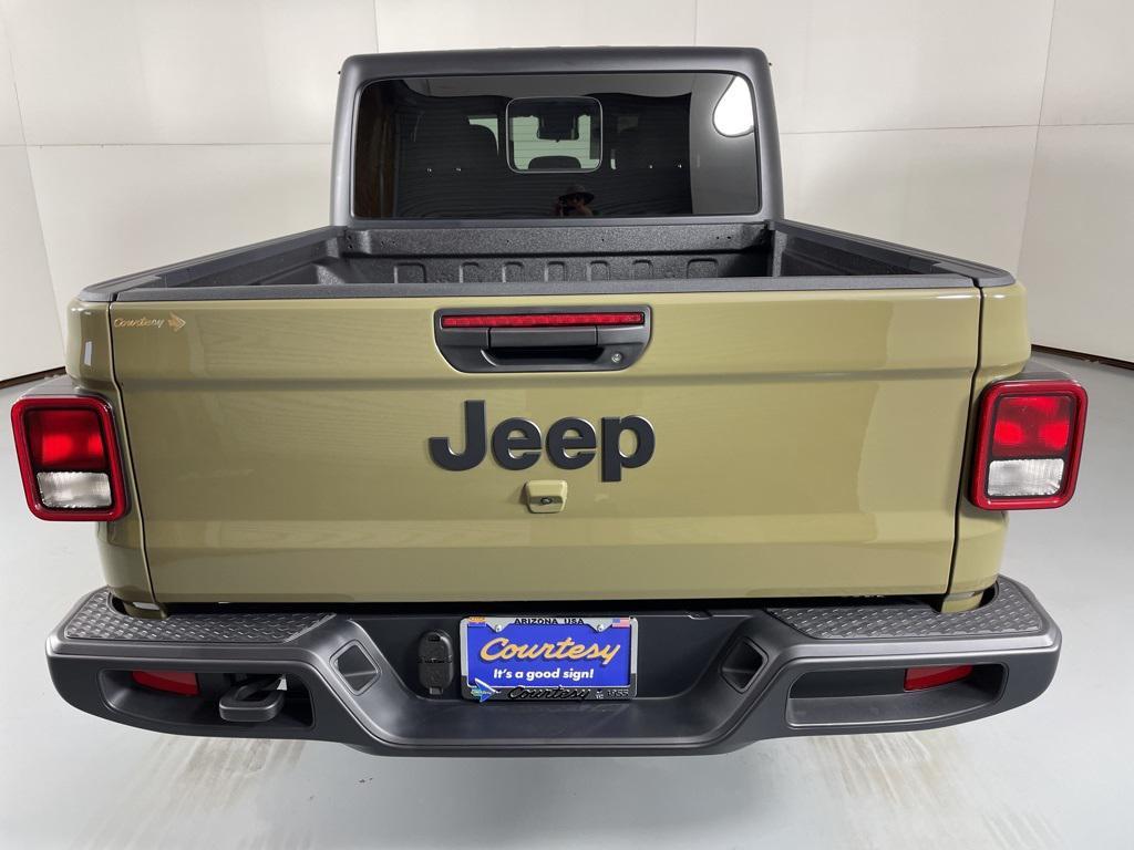 new 2025 Jeep Gladiator car, priced at $47,375