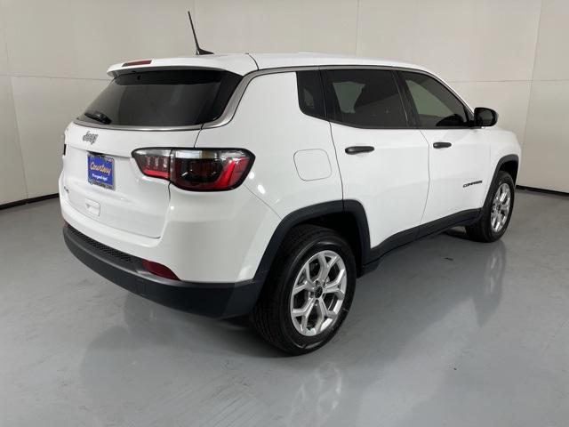 new 2025 Jeep Compass car, priced at $26,900