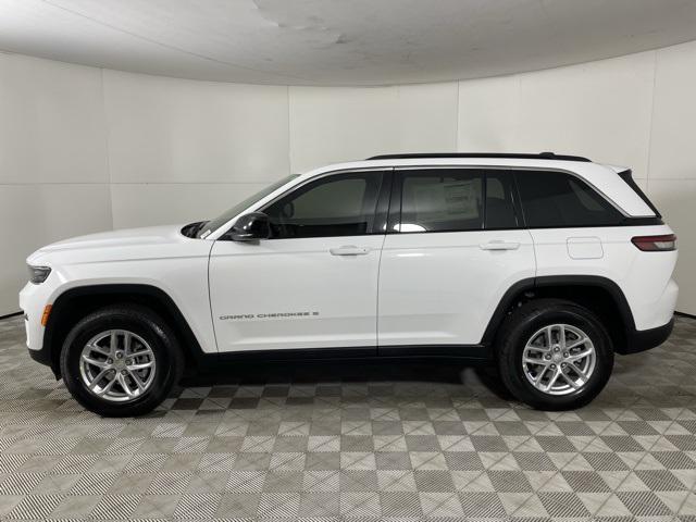 new 2025 Jeep Grand Cherokee car, priced at $42,575