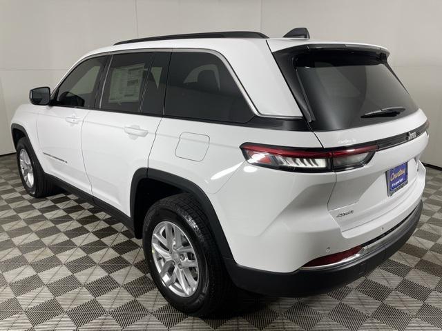 new 2025 Jeep Grand Cherokee car, priced at $42,575