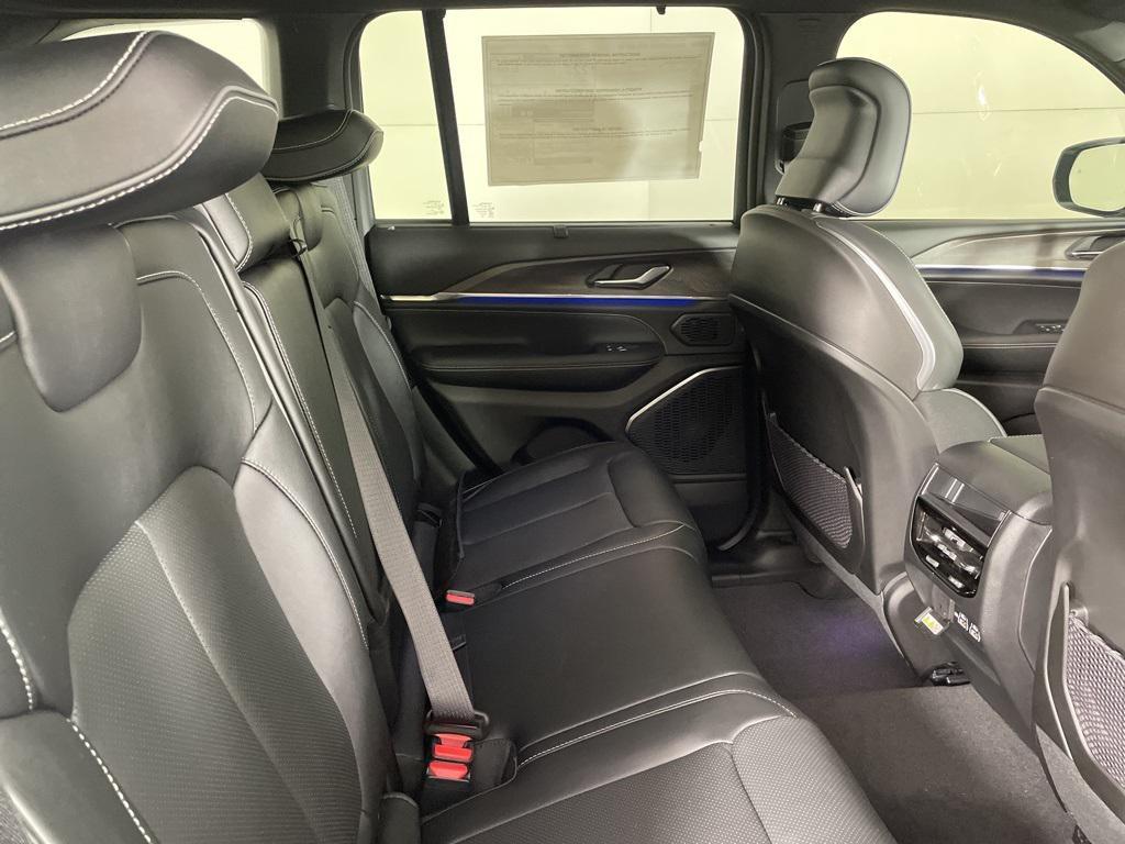 new 2025 Jeep Grand Cherokee car, priced at $63,385