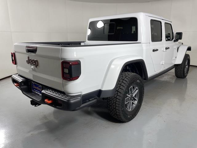 new 2025 Jeep Gladiator car, priced at $51,900