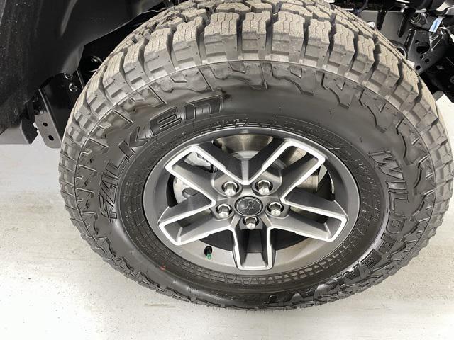 new 2025 Jeep Gladiator car, priced at $51,900