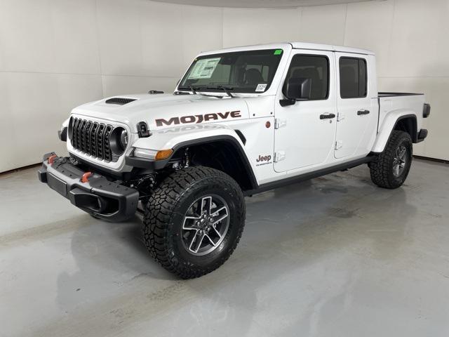 new 2025 Jeep Gladiator car, priced at $51,900