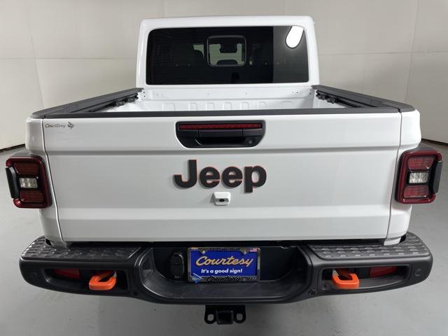new 2025 Jeep Gladiator car, priced at $51,900