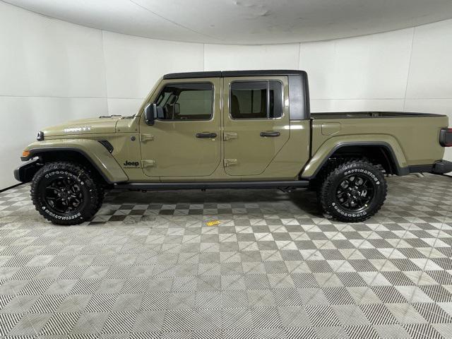 new 2025 Jeep Gladiator car, priced at $48,010