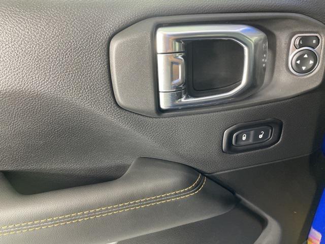 new 2025 Jeep Gladiator car, priced at $38,500