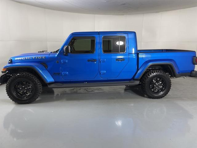 new 2025 Jeep Gladiator car, priced at $38,500