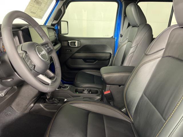 new 2025 Jeep Gladiator car, priced at $38,500