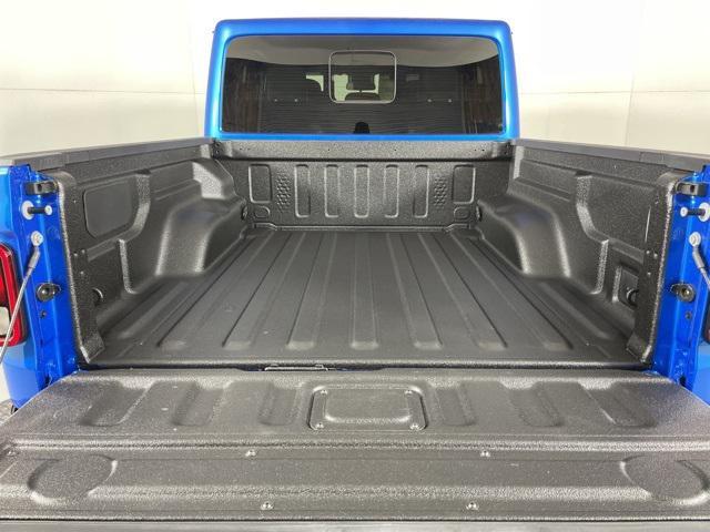 new 2025 Jeep Gladiator car, priced at $38,500