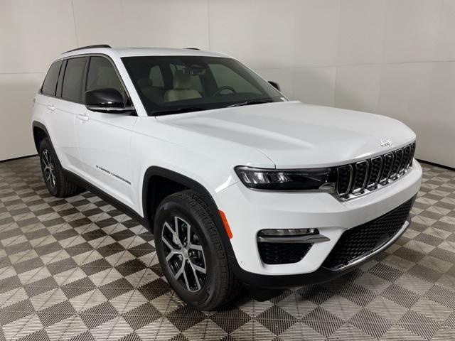 new 2025 Jeep Grand Cherokee car, priced at $52,135