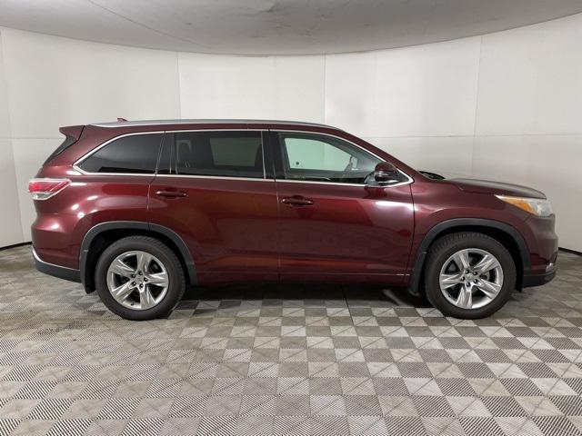 used 2015 Toyota Highlander car, priced at $15,900