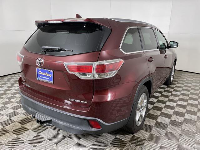 used 2015 Toyota Highlander car, priced at $15,900