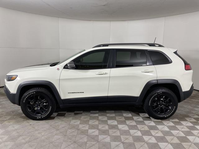 used 2019 Jeep Cherokee car, priced at $17,500