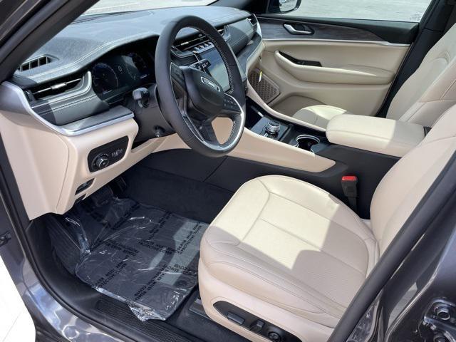 new 2025 Jeep Grand Cherokee L car, priced at $52,900