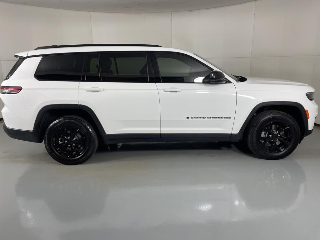 used 2024 Jeep Grand Cherokee L car, priced at $28,800