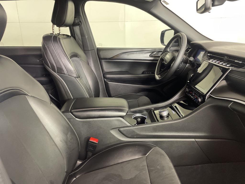 used 2024 Jeep Grand Cherokee L car, priced at $28,800