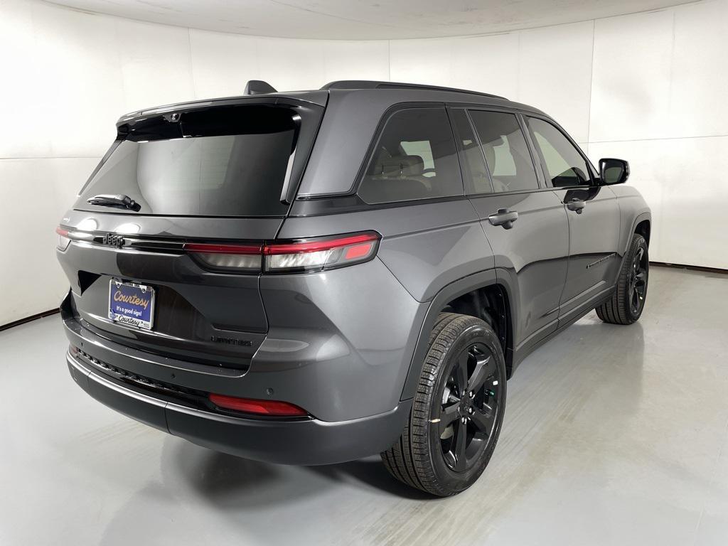 new 2025 Jeep Grand Cherokee car, priced at $48,900