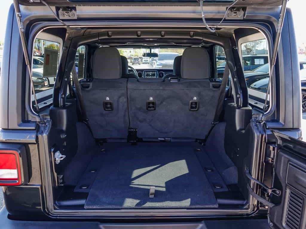 used 2022 Jeep Wrangler Unlimited car, priced at $31,000