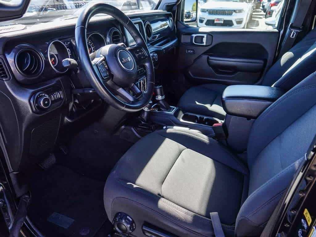 used 2022 Jeep Wrangler Unlimited car, priced at $31,000