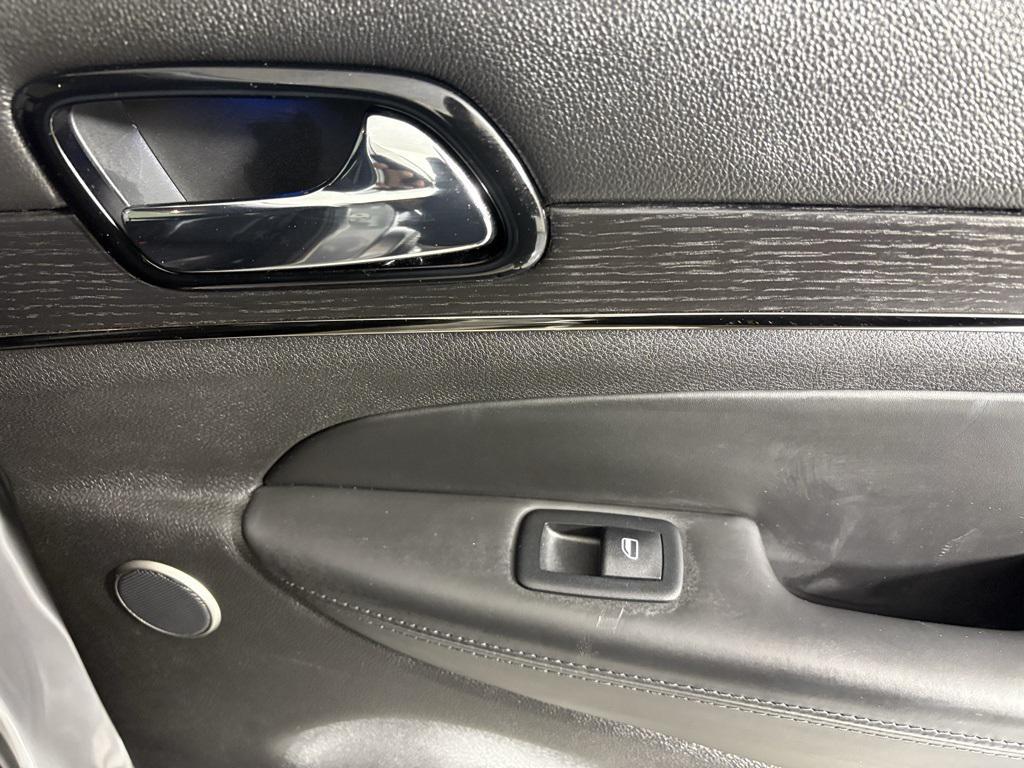 used 2021 Jeep Grand Cherokee car, priced at $26,800