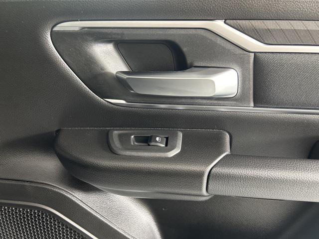 new 2025 Ram 1500 car, priced at $48,433