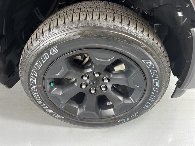 new 2025 Ram 1500 car, priced at $48,433
