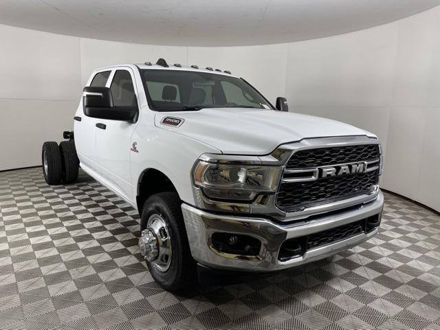 new 2024 Ram 3500 car, priced at $62,208