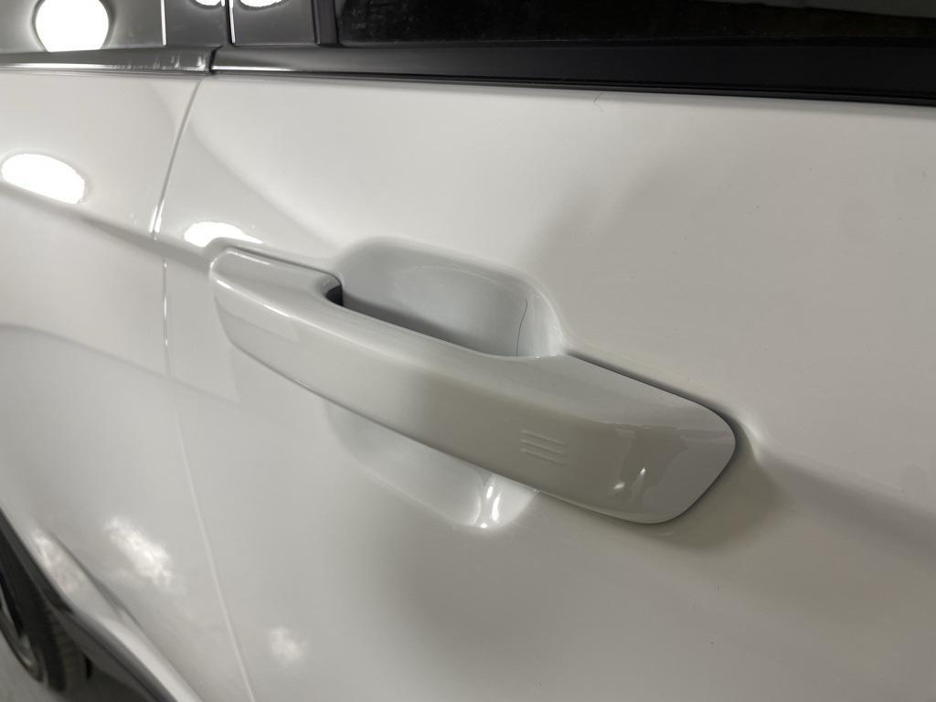 new 2025 Jeep Grand Cherokee car, priced at $39,900