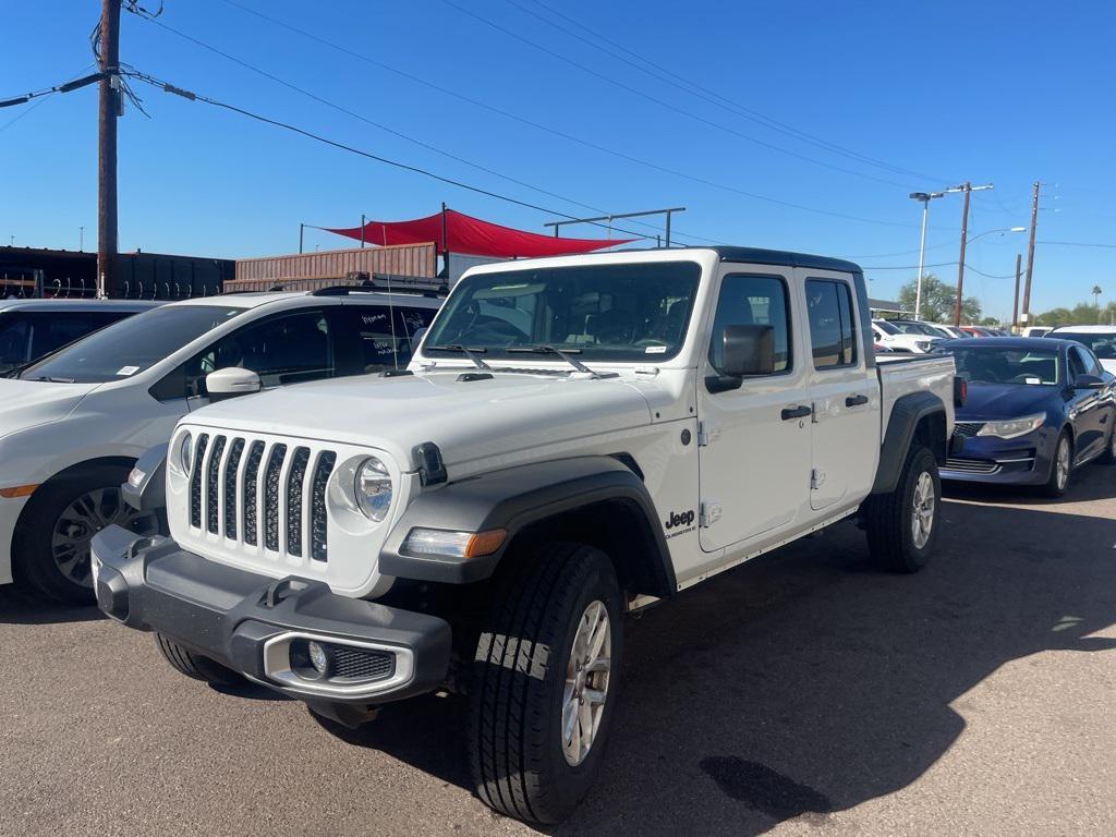 used 2023 Jeep Gladiator car, priced at $31,400