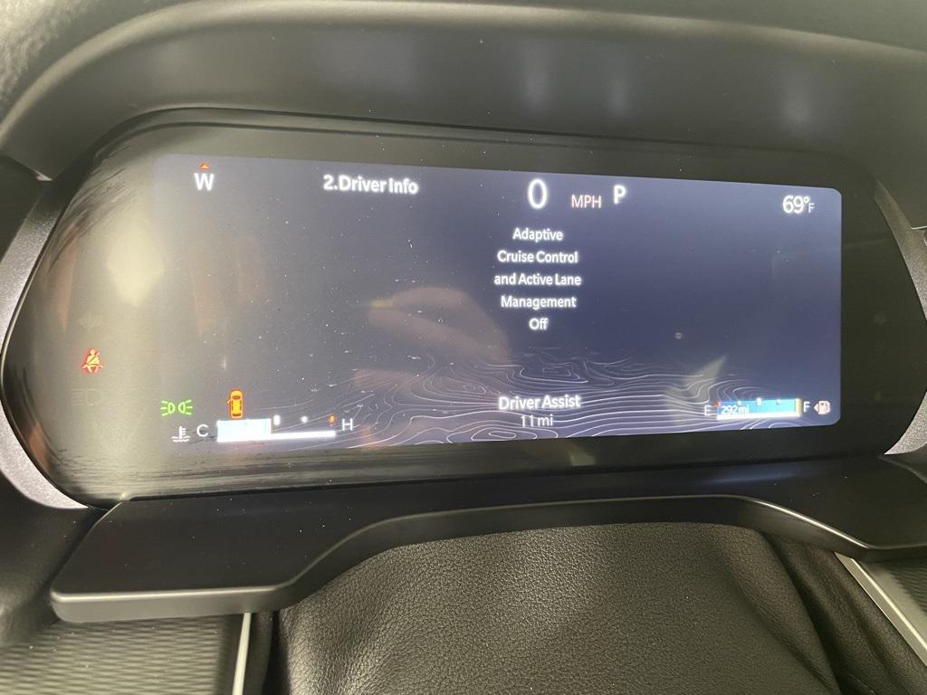 new 2025 Jeep Grand Cherokee car, priced at $33,900