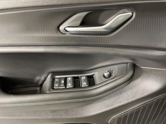 new 2025 Jeep Grand Cherokee L car, priced at $37,900