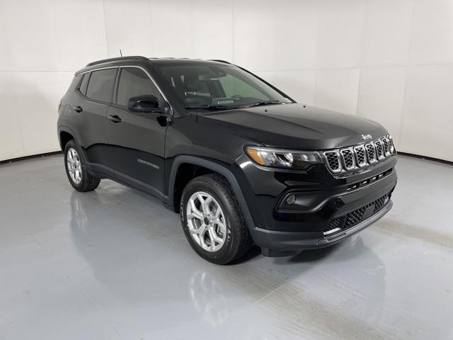 new 2025 Jeep Compass car, priced at $30,760