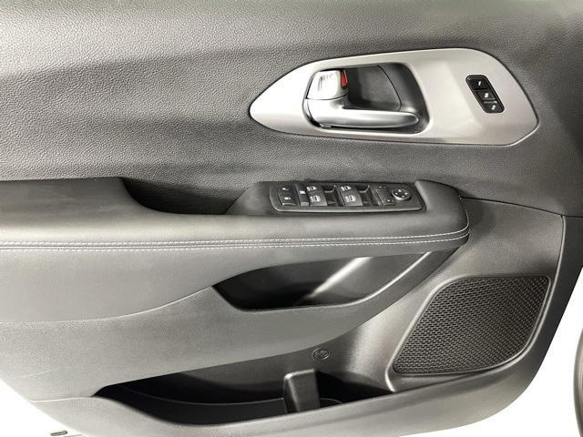 new 2025 Chrysler Pacifica car, priced at $37,900