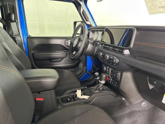 new 2025 Jeep Gladiator car, priced at $46,900