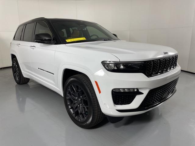 new 2025 Jeep Grand Cherokee car, priced at $65,900