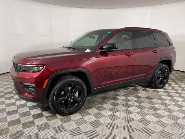 new 2025 Jeep Grand Cherokee car, priced at $46,728