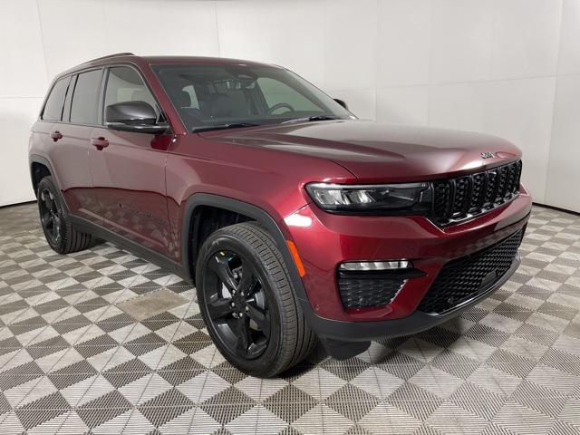 new 2025 Jeep Grand Cherokee car, priced at $46,728