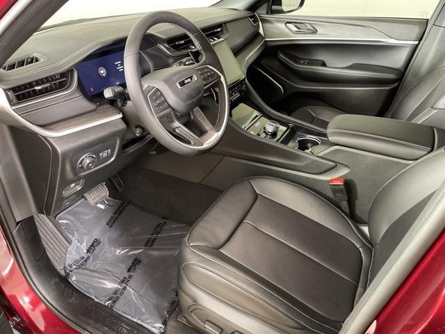 new 2025 Jeep Grand Cherokee car, priced at $46,728