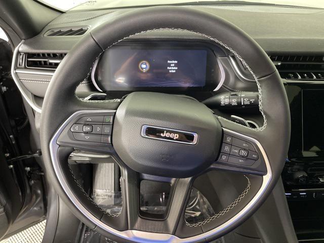 new 2025 Jeep Grand Cherokee car, priced at $38,053