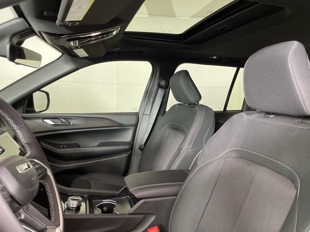 new 2025 Jeep Grand Cherokee car, priced at $38,053