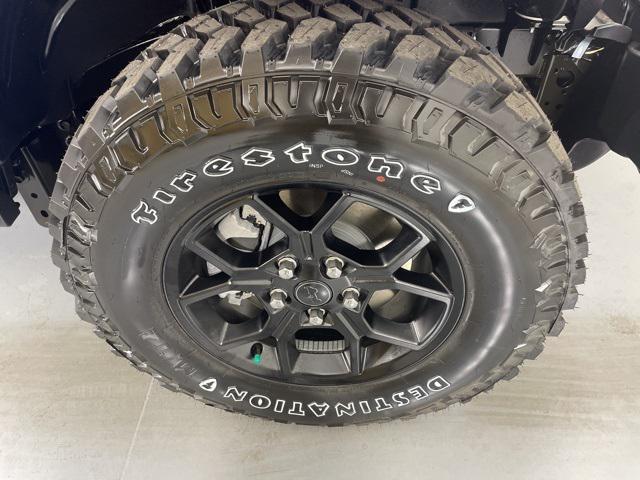 new 2025 Jeep Gladiator car, priced at $44,900