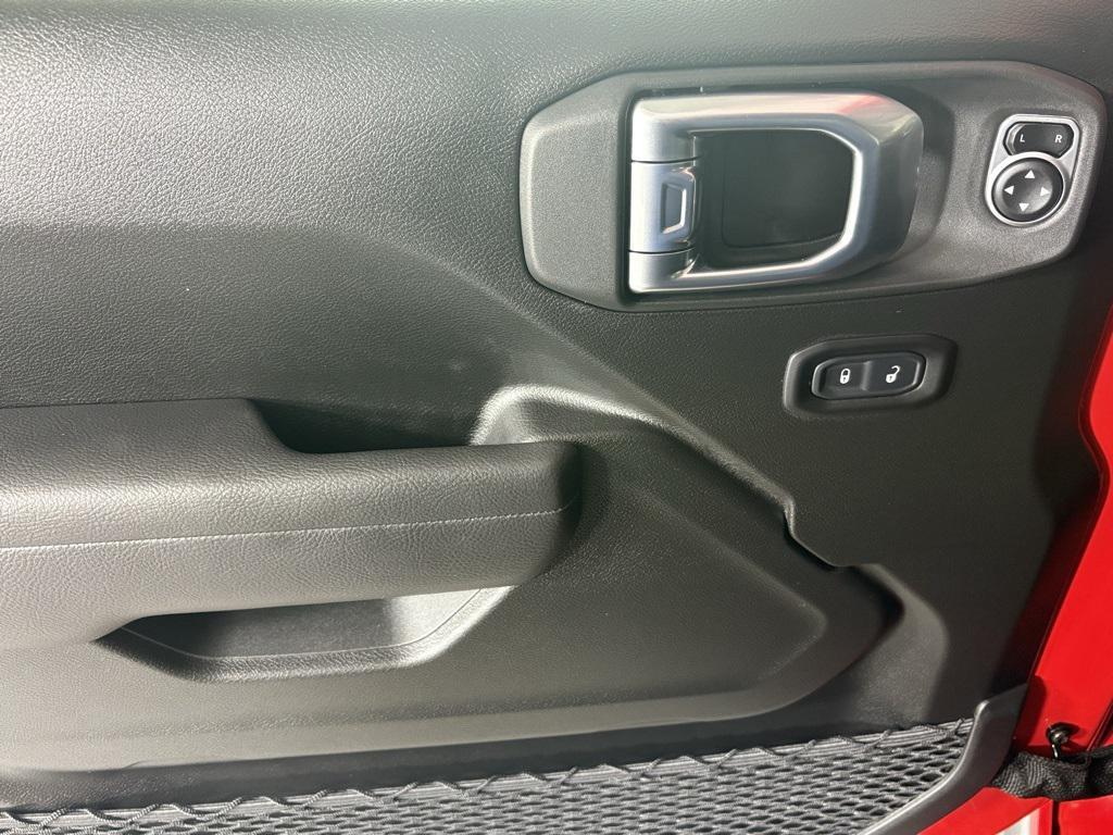 new 2026 Jeep Gladiator car, priced at $47,900