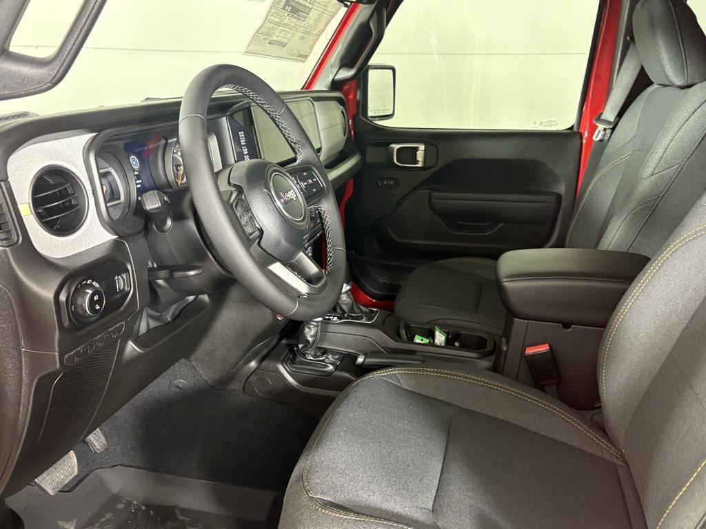 new 2026 Jeep Gladiator car, priced at $47,900
