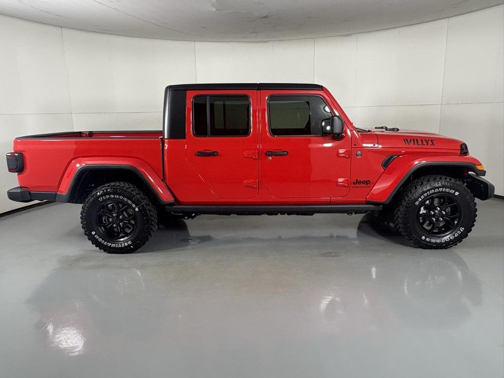new 2026 Jeep Gladiator car, priced at $47,900