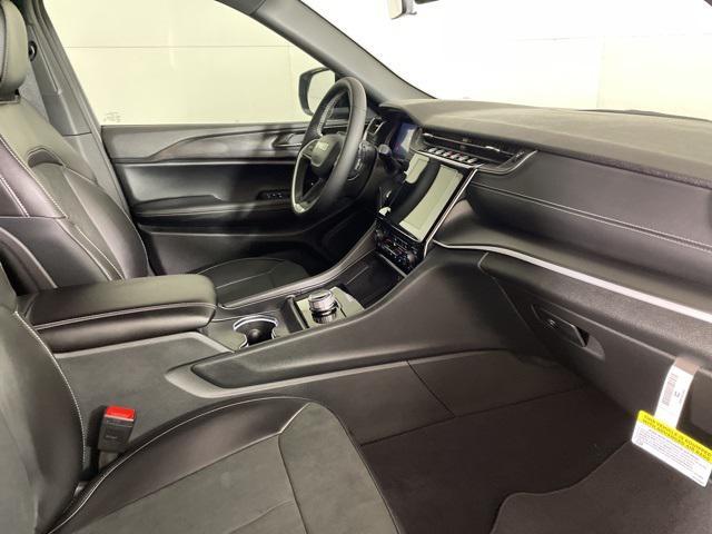 new 2025 Jeep Grand Cherokee L car, priced at $46,045