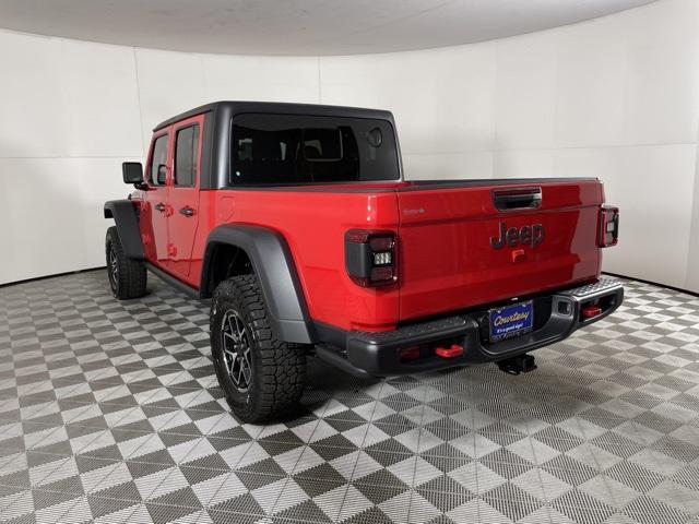 new 2024 Jeep Gladiator car, priced at $48,036