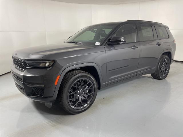 new 2025 Jeep Grand Cherokee L car, priced at $65,900